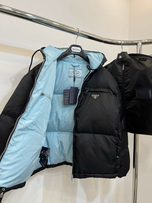 Куртка Prada в отличном состоянии