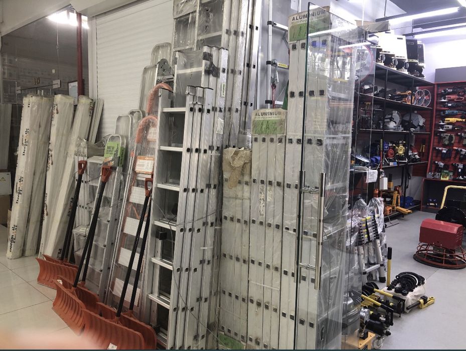 Стремянка и лестница