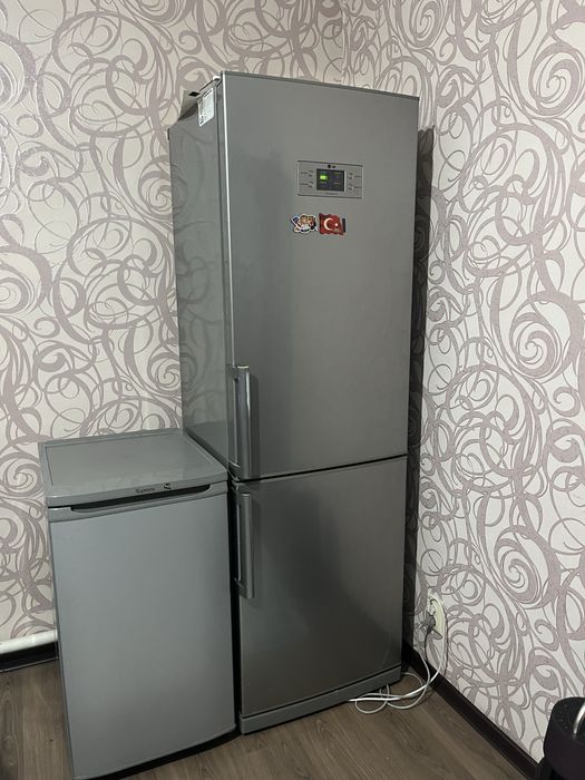Продам холодильник рабочи