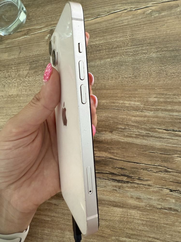 Iphone 13 със сменен дисплей