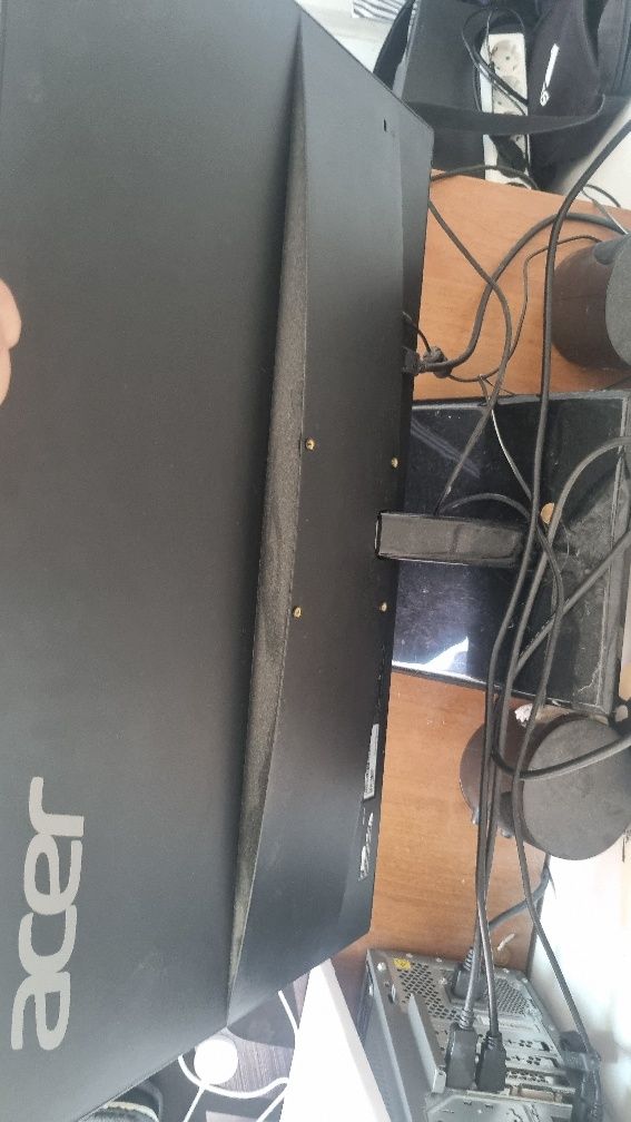 Продавам Аcer monitor "27" 144hz и Acer monitor "24inch"