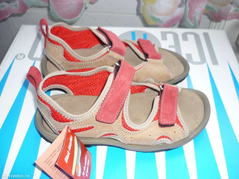 Vând sandale sezon vara copii