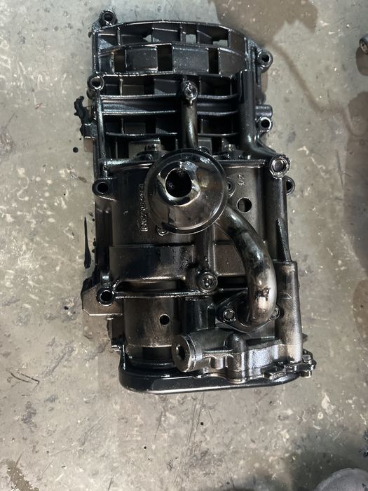 Pompa ulei bmw e46 320d 150cp e3