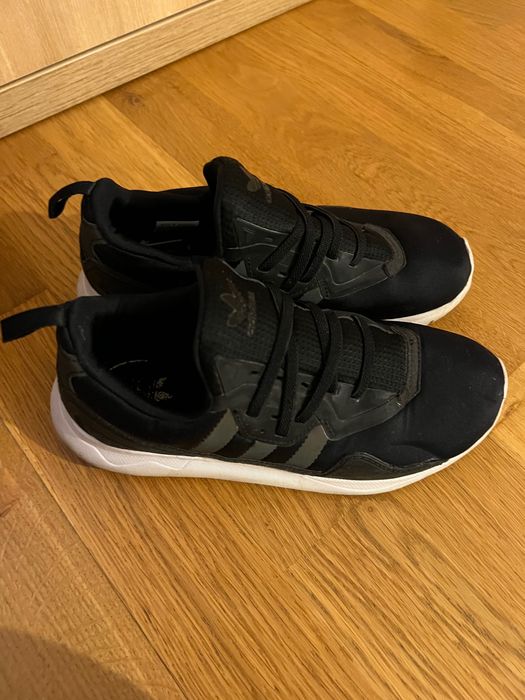 Adidas model unisex marime 36