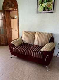 Продам, 2 дивана и 2 кресла(комплект)