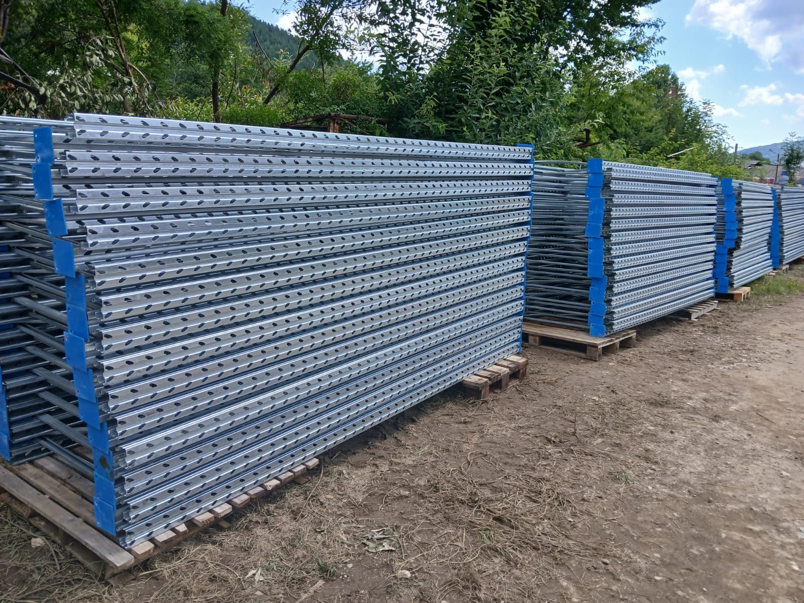 Rafturi metalice zincate noi 638×647