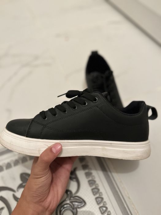 Кеды полуклассика адемы  1,2 рет кидым размеры келыспи калды размер 43