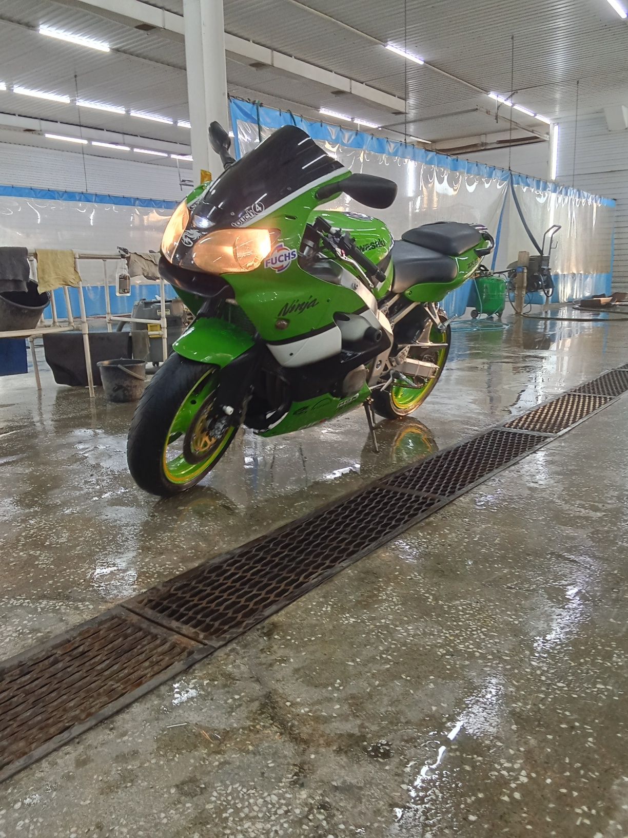 Продам мотоцикл Kawasaki