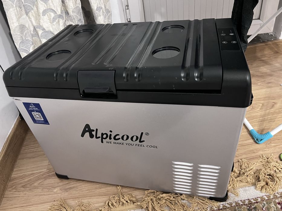 Автохолодрльник Apicool 40 литров