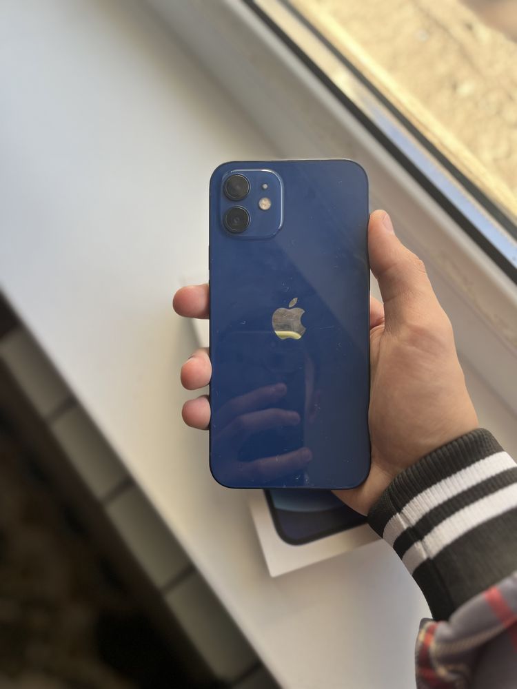 iPhone 12 blue 64gb