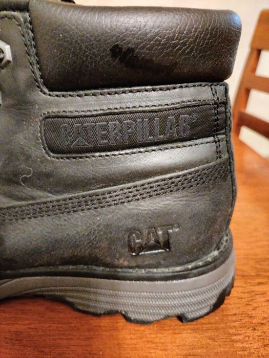 Фирменные кожаные ботинки Caterpillar