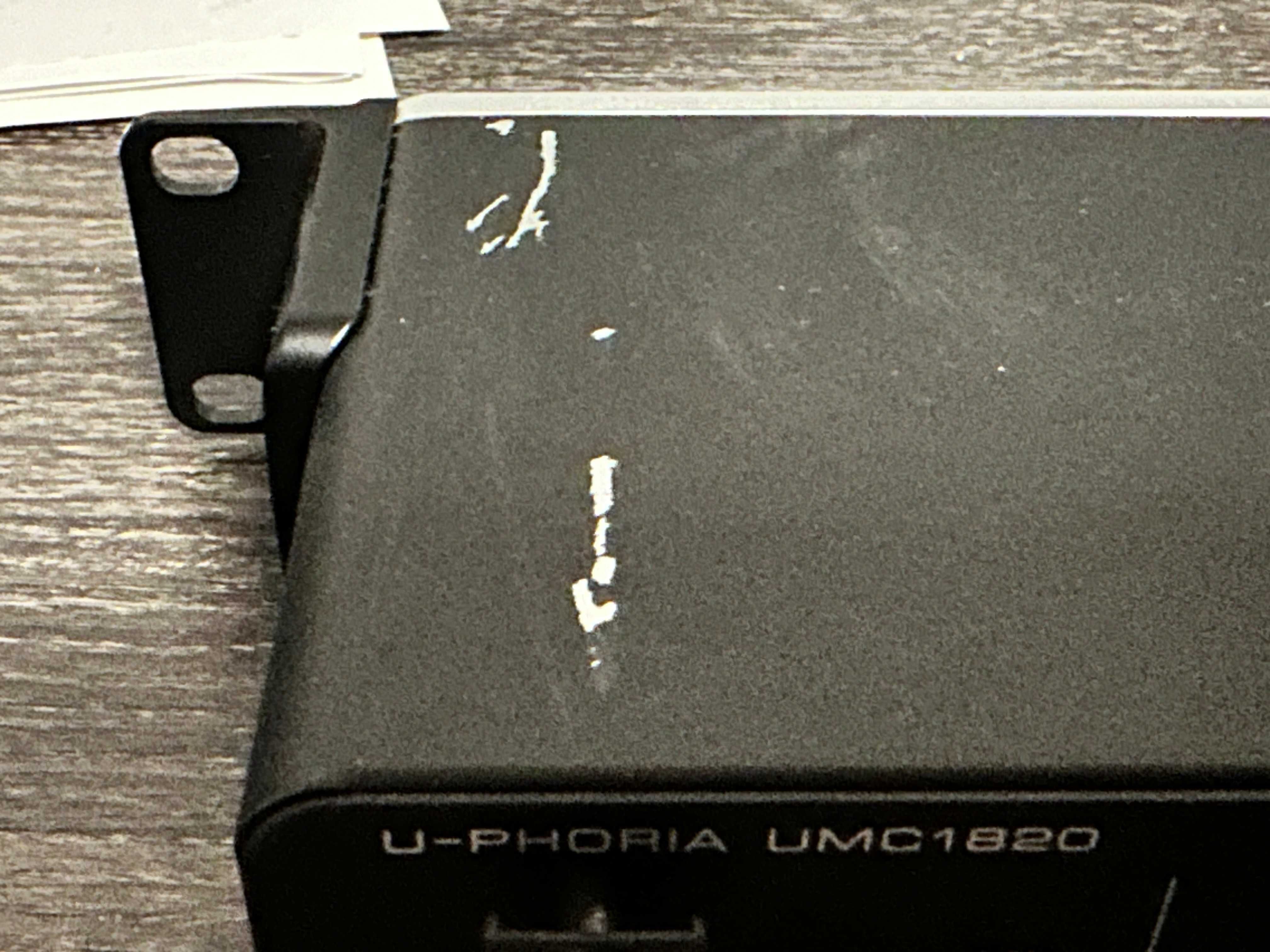 Interfata audio Behringer U-Phoria UMC1820