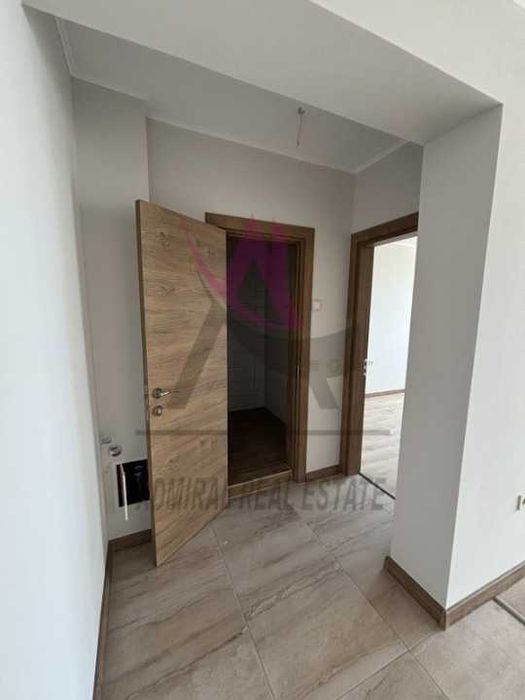 Продава се Двустаен апартамент в Варна, Левски - 74 кв.м за 1849 €/кв.м - Снимка #4