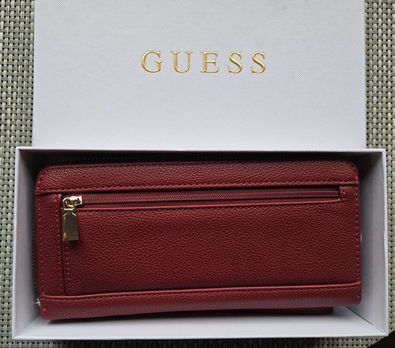Оригинално Портмоне Guess