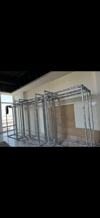 Стеляжы,примерочный для бутиках