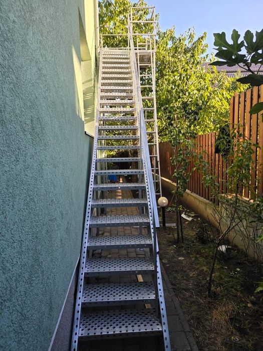 Scări metalice galvanizate la orice demisiune asiguram transport ori u