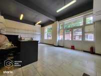 Spatiu comercial, oras Lipova