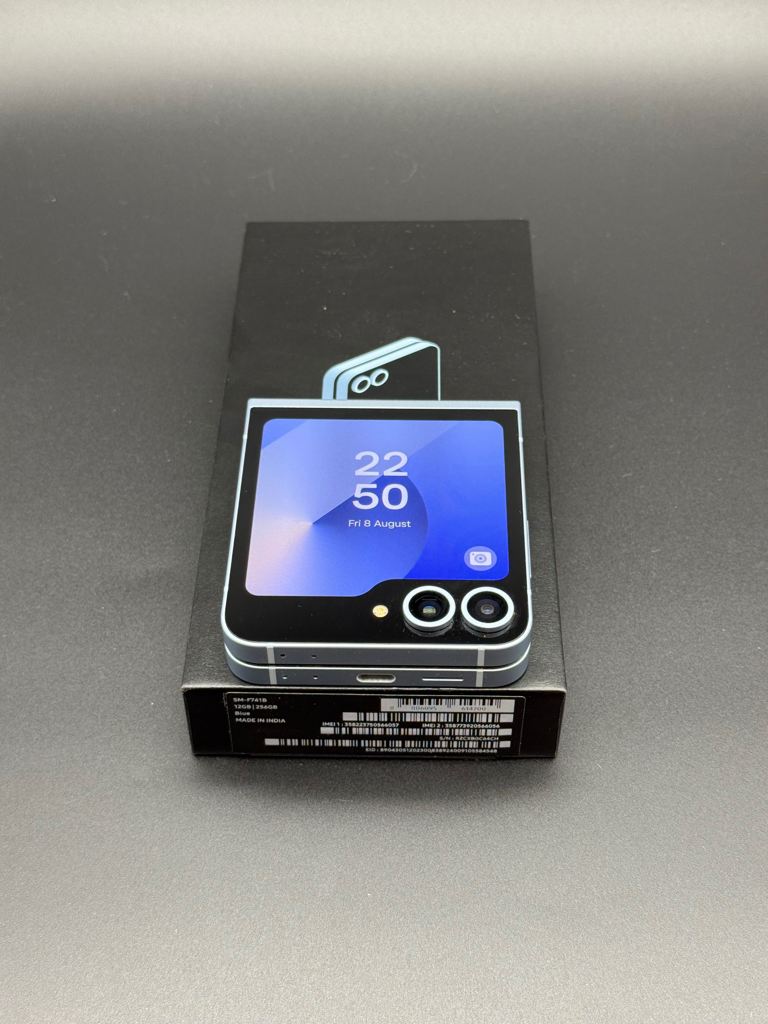 Samsung Galaxy Z Flip 6 256 Gb Icy Blue Dual Sim Гаранция
