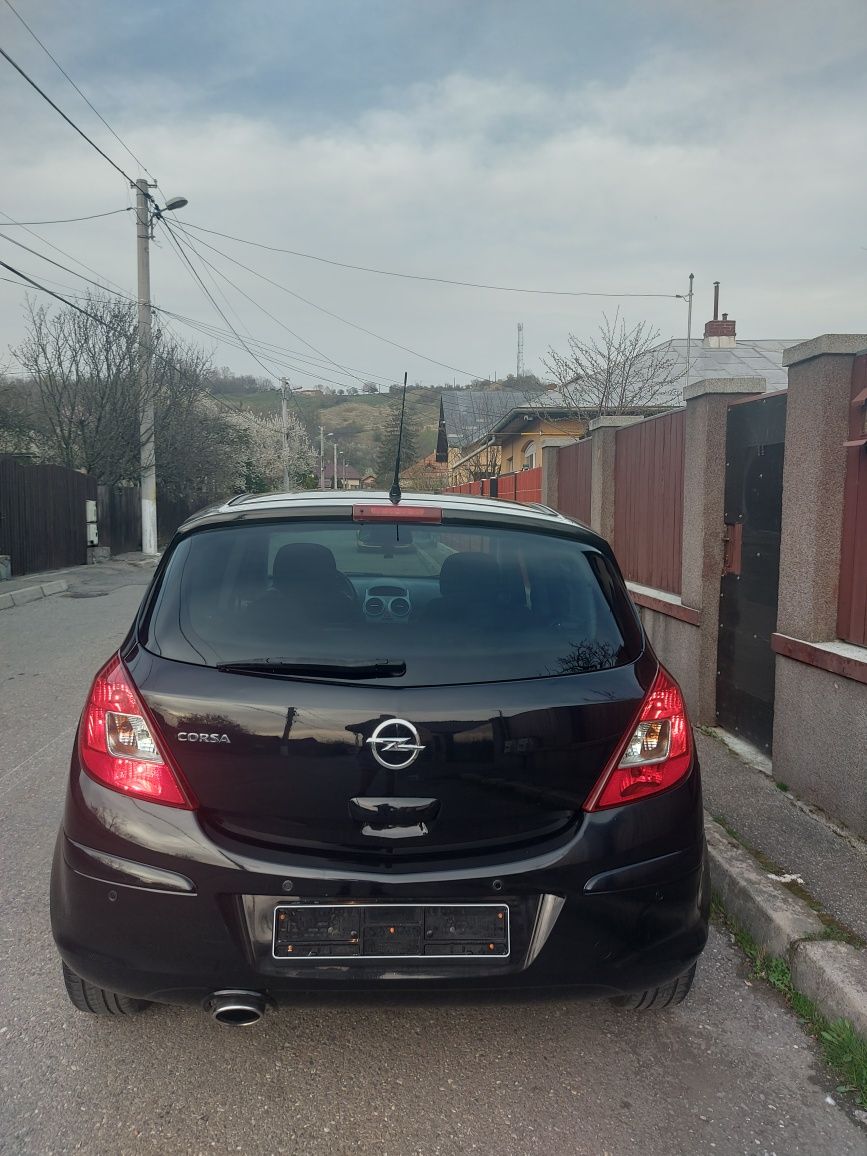 Opel corsa 2012,1.4benzină, euro5