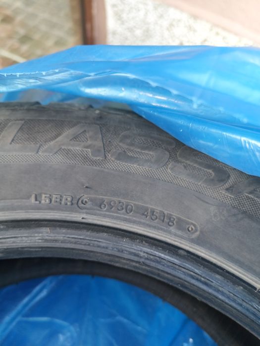 Продавам зимни гуми LASSA 215/60R17