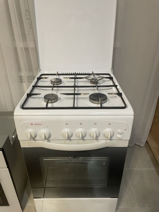 Продам Газовую плиту Gefest б/у