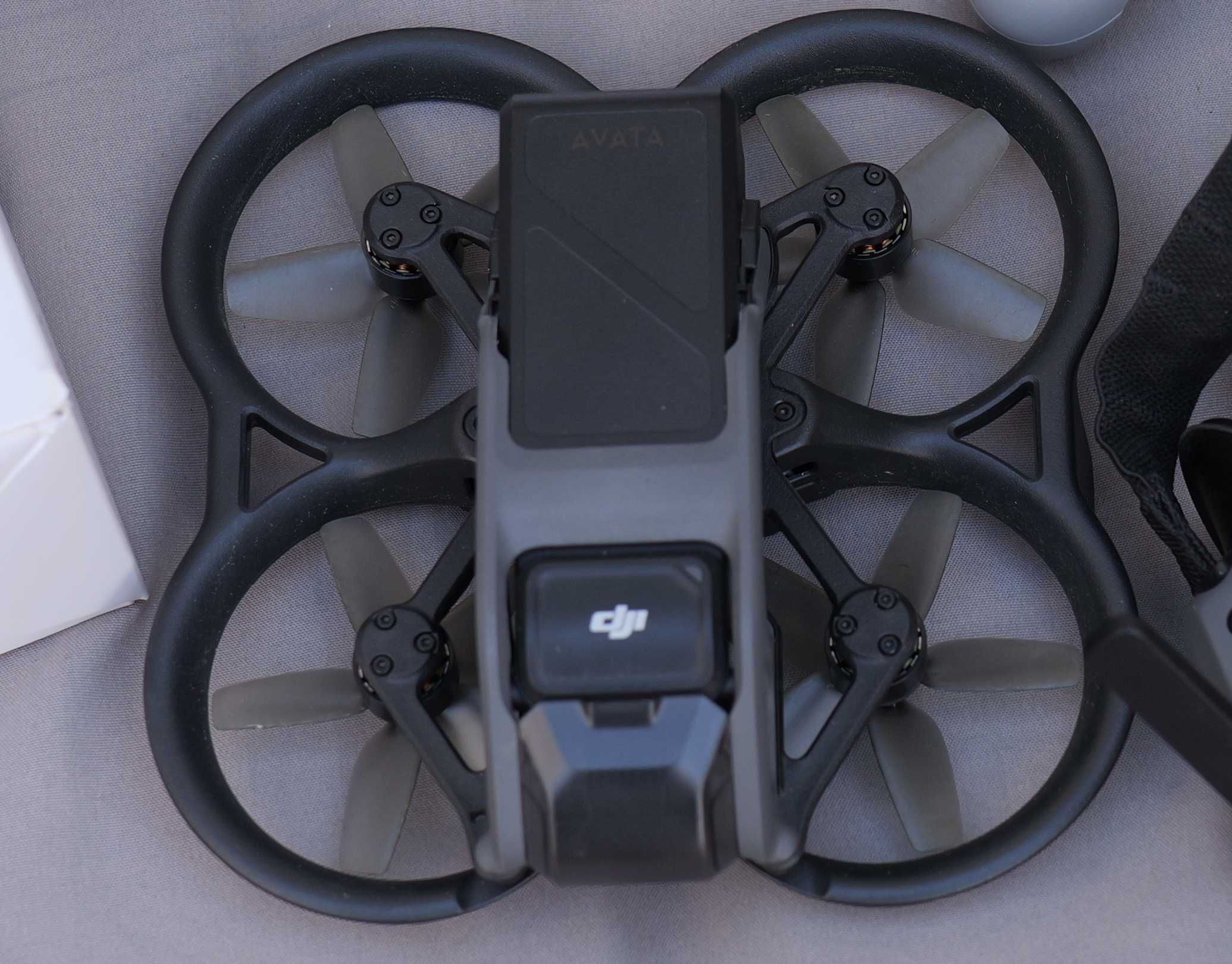 DJI Avata БЕЗ очила и контролер