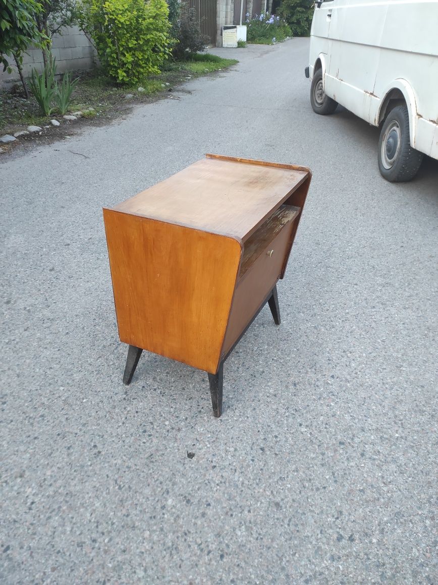 Мебель СССР, Чехия . Кресла столы тумбы