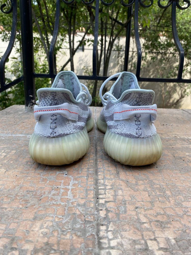 Yeezy 350 V2 Blue tint