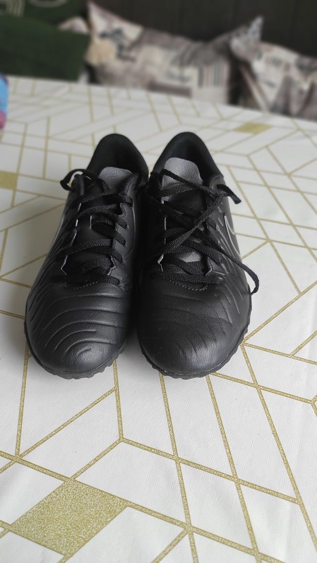 Футболни обувки Nike tiempo