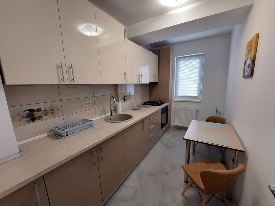 Inchiriez ap 2 camere