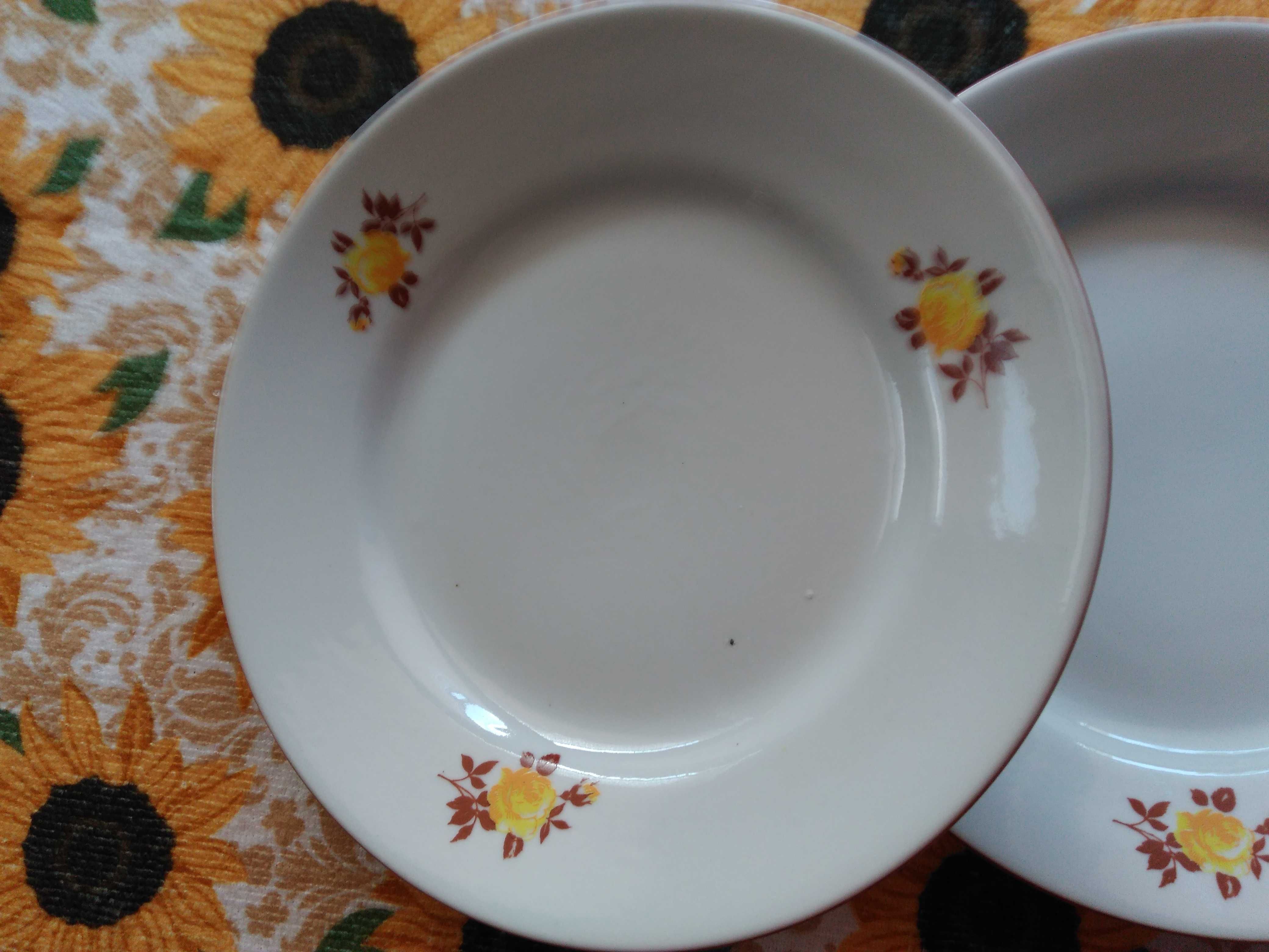 Голяма чиния и 2 малки чинии - български порцелан