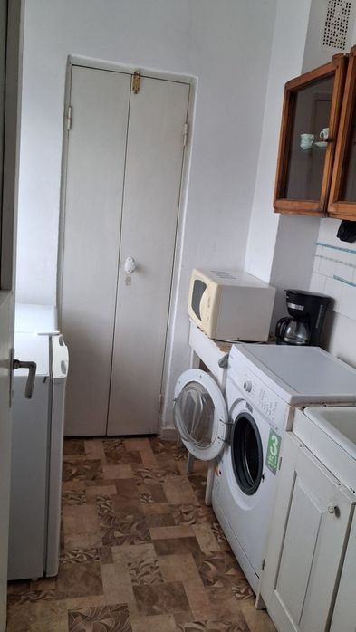 Garsoniera de vânzare!
