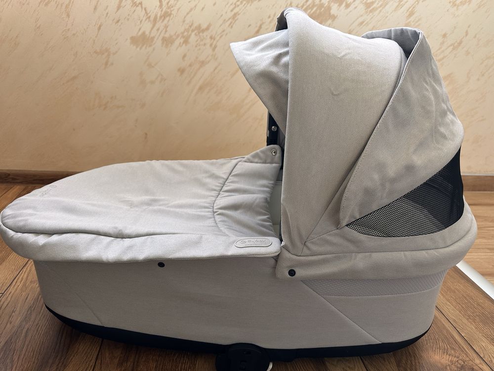 Cybex Cot S Lux - кош за новородено 2023г модел