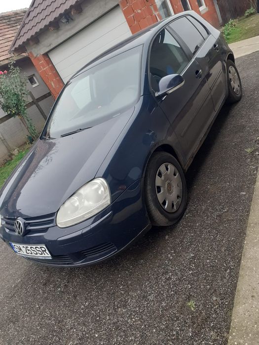Volkswagen golf 5 1,6 benzina