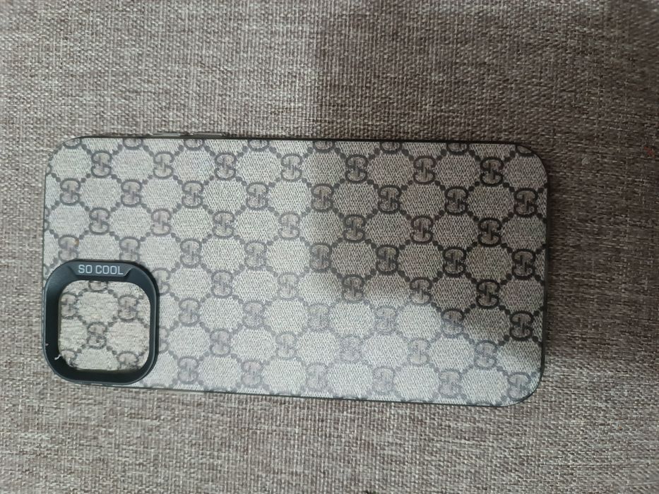 iPhone 11 чехол GUCCI
