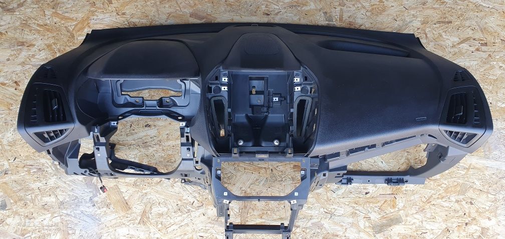 Planșă bord Ford Transit Connect din 2016 cu airbag pasager