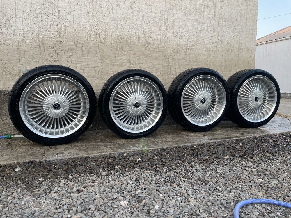 Шины с дисками 205/45 R17 новый