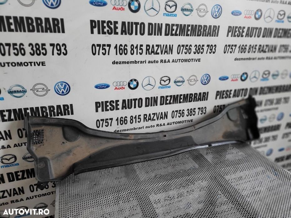 Grila Sub Stergatoare Mini Countryman F60 An 2017-2021 Dezmembrez Mini Countryman F60 S John