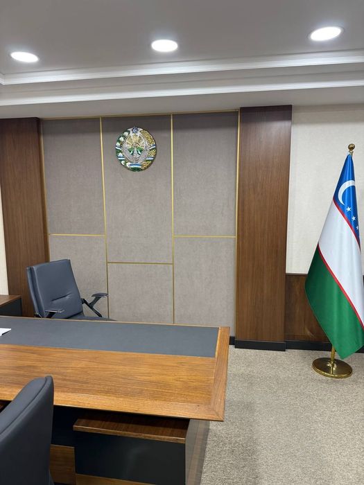 Eshik, pluntis, ofshivka, zinalarga perila o‘rnatamiz. Yog‘och ishlari