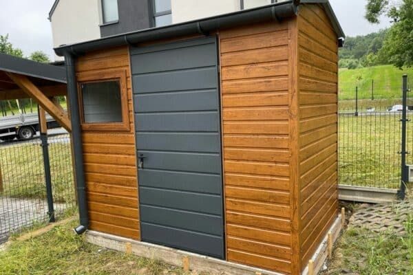 Executam  casute de gradina moderne
