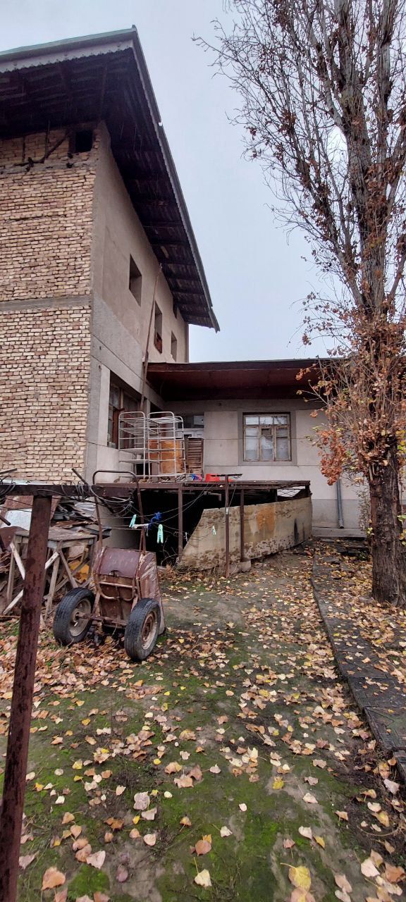 Продается дом в городе Янгиюле.