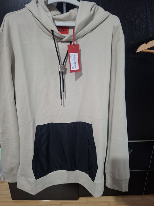 Alege-ți  hanoracul perfect și straluceste. De la L la XXL- Hugo boss,