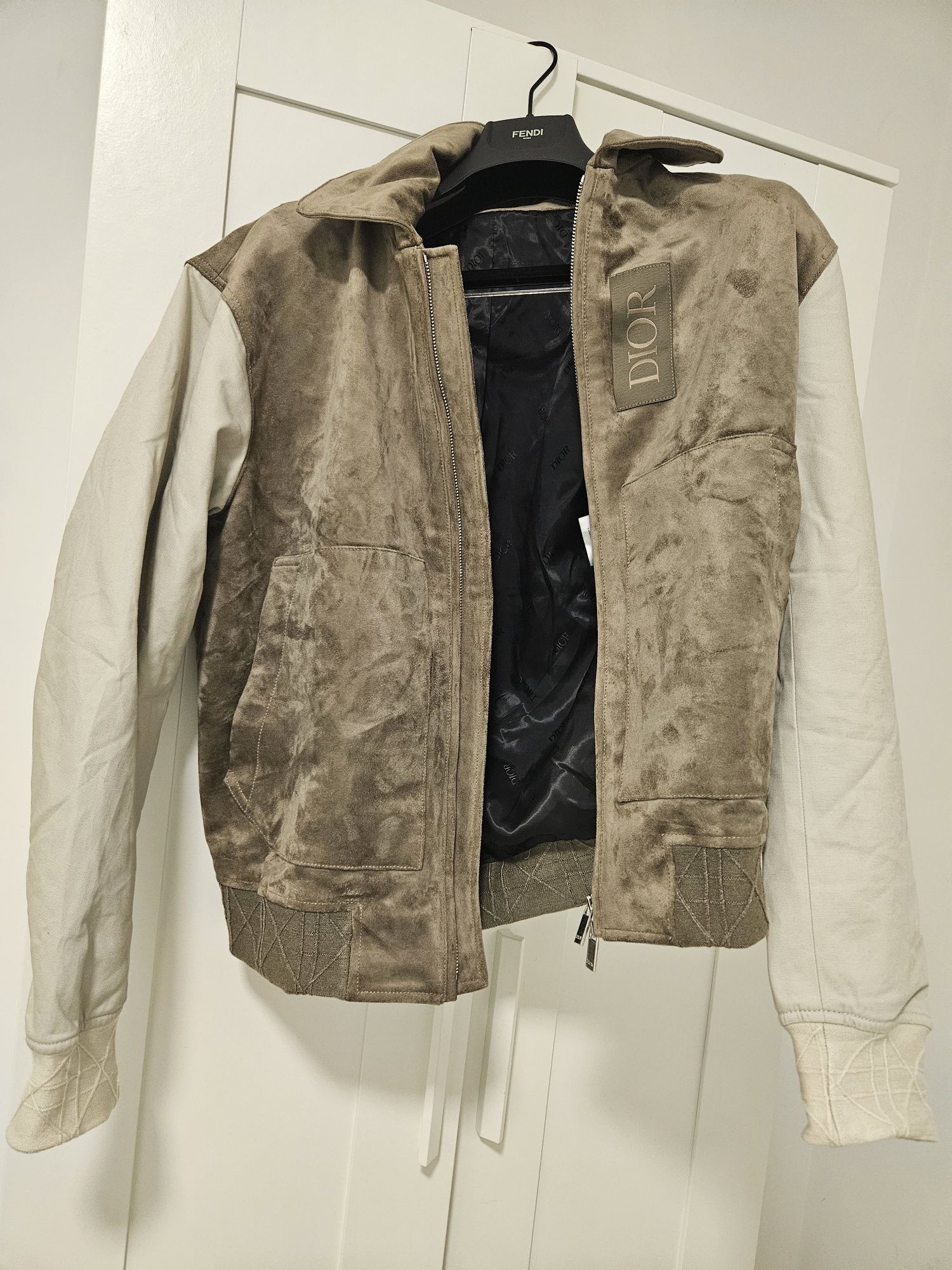 Geaca Dior zipped varsity blouson sold out