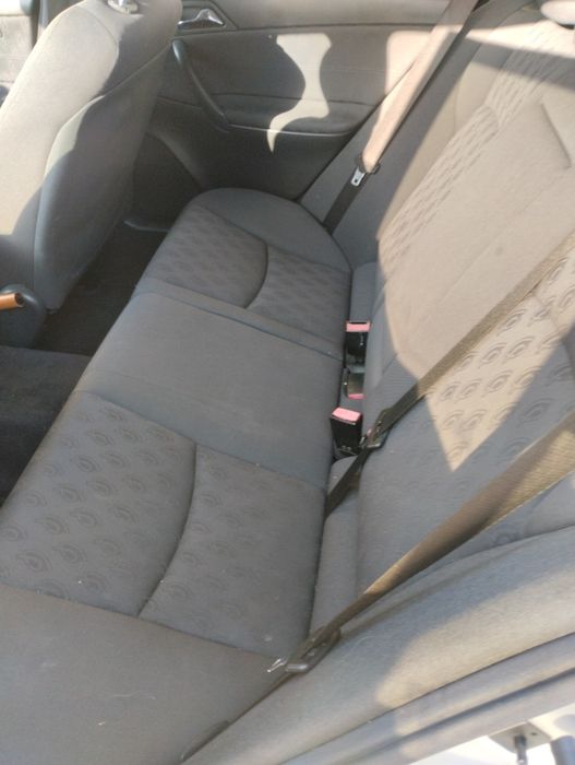 Мерседес 203W 2.2 Дизел