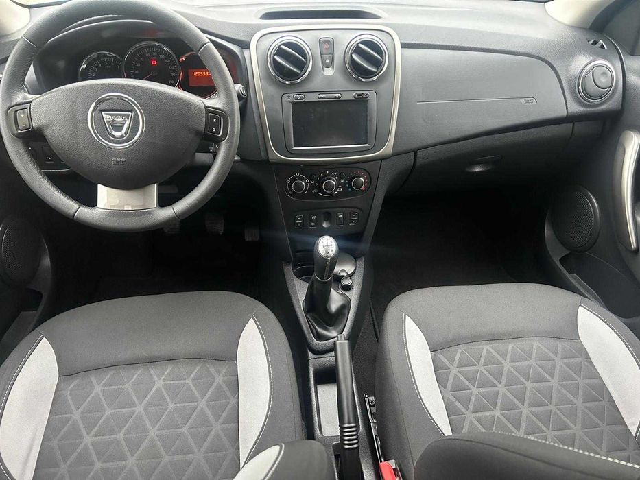 Dacia Sandero Stepway Benzină 2015