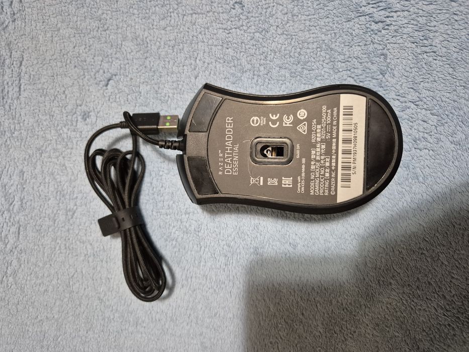 Vând Mouse Gaming Razer, DeathAdder Essetial, Negru.
