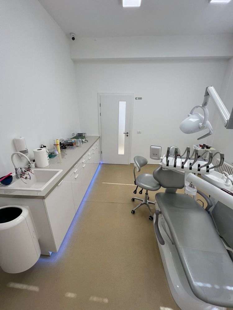 Inchiriez cabinet stomatologic si cabinet medical
