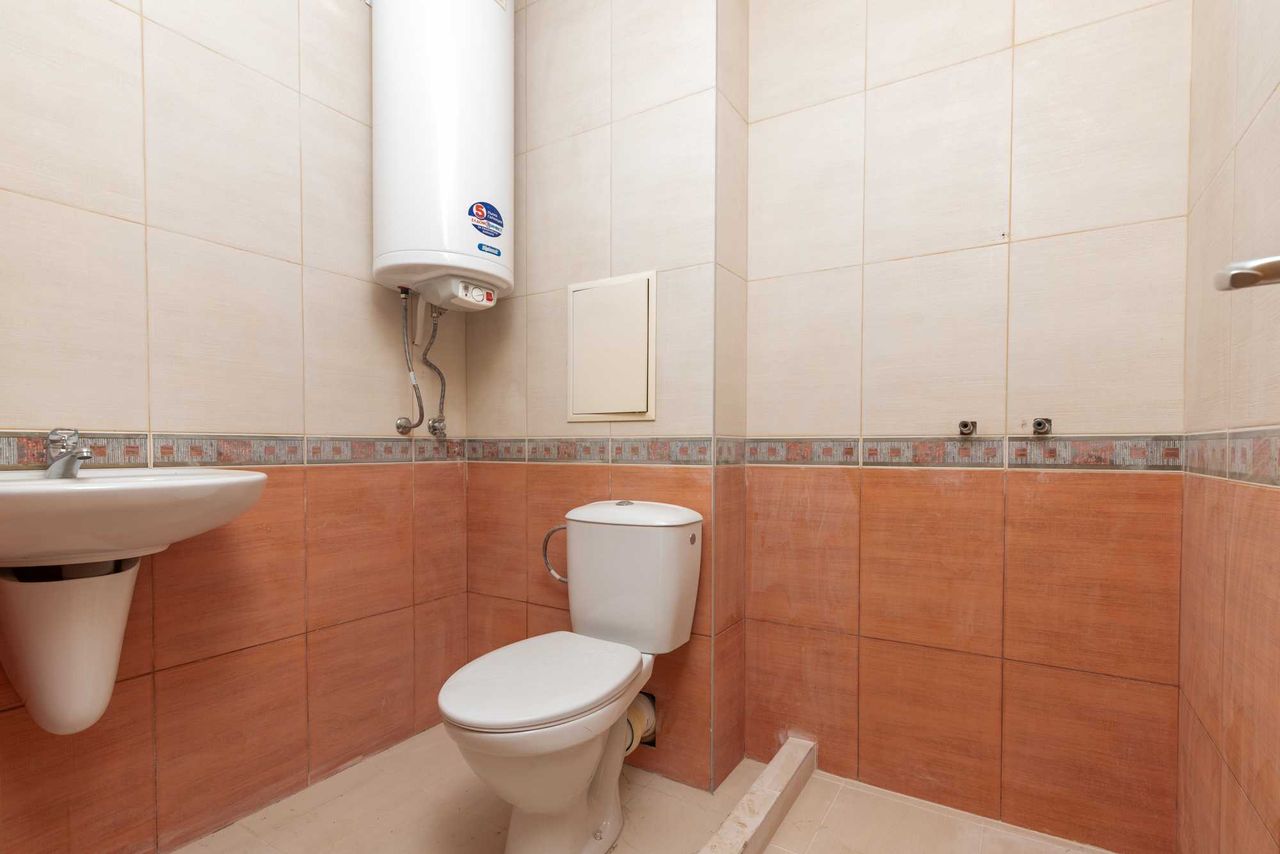 Продава се Двустаен апартамент в Банско - 67 кв.м за 833 €/кв.м - Снимка #2