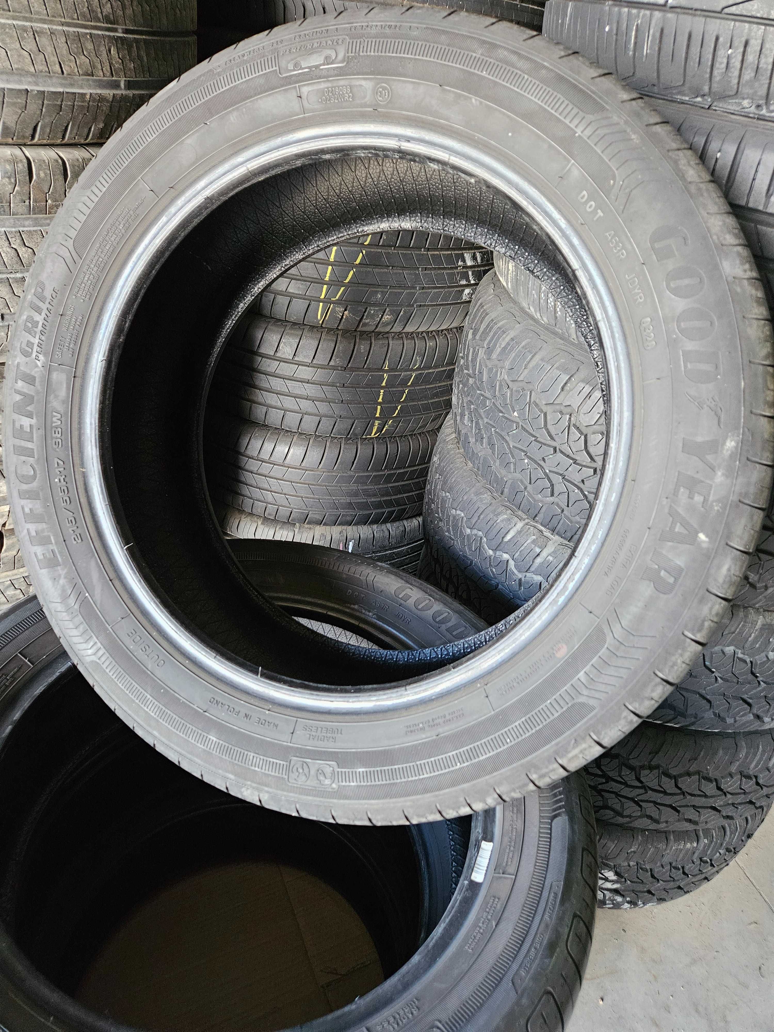 2бр 215/55/17 GOODYEAR 7мм грайфер дот:20г безплатен монтаж