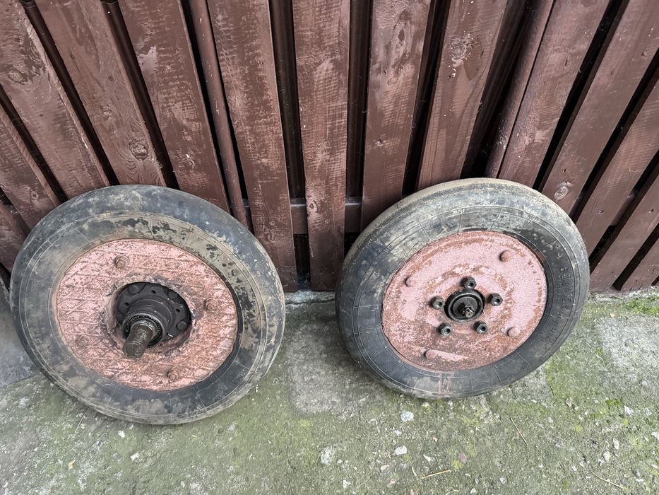 Гуми с джанти и оси за ремарке